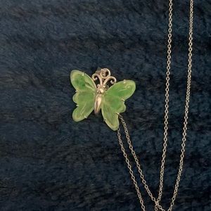 Silver jaded necklace